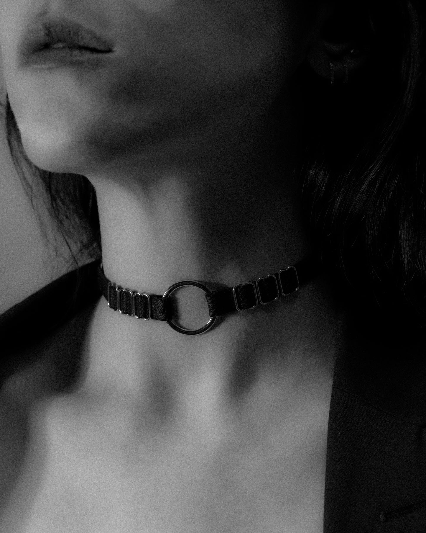 Slim O-Ring Choker with Slider Details